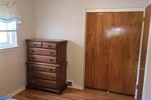 24252 Johnston Ave, Eastpointe, MI 48021 - Photo 32