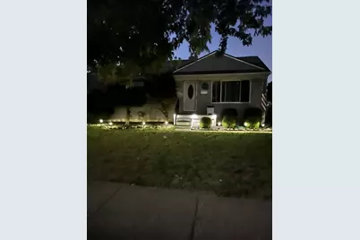 24252 Johnston Avenue, Eastpointe, MI 48021 - Photo 2