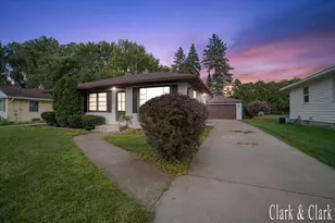 3644 Hazelwood Ave SW, Wyoming, MI 49519 - Photo 20