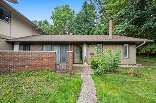 3834 Greenleaf Cir, Kalamazoo, MI 49008 - Photo 2