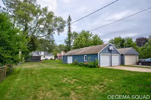 15 E 35th St, Holland, MI 49423 - Photo 2