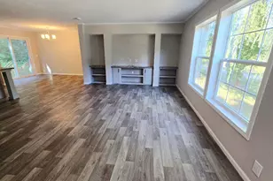 685 S Bingham Ave, White Cloud, MI 49349 - Photo 12