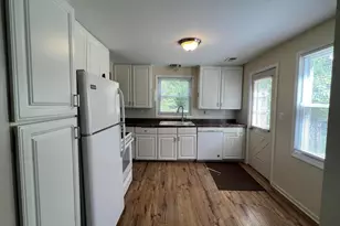 686 Troywood Dr, Troy, MI 48083 - Photo 26