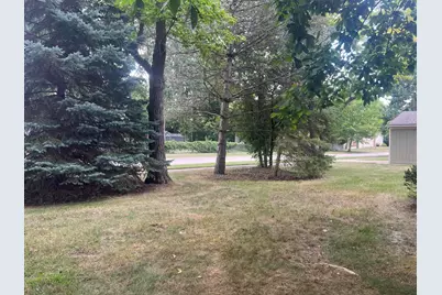 686 Troywood Drive, Troy, MI 48083 - Photo 4