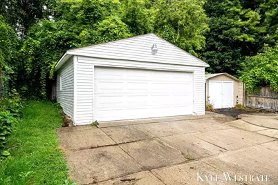 629 Harlan Avenue NE, Grand Rapids, MI 49503 - Photo 22