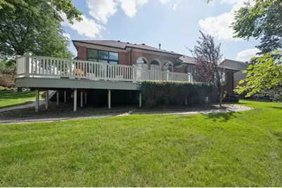 11215 Wilshire Drive, Shelby Twp, MI 48315 - Photo 6