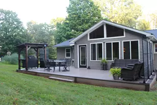 134 Pinecrest Dr, Jonesville, MI 49250 - Photo 6