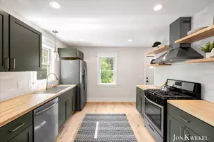 1959 Plainfield Ave NE, Grand Rapids, MI 49505 - Photo 8