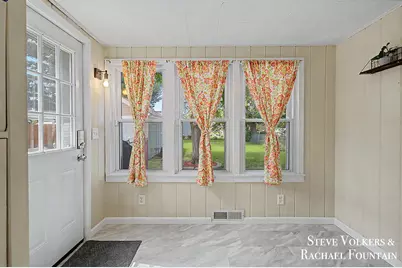 2143 Houseman Avenue NE, Grand Rapids, MI 49505 - Photo 12