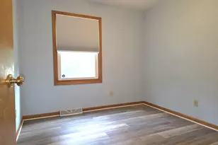 16355 10 Mile Rd, Battle Creek, MI 49014 - Photo 10