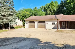 899 E 8th St, White Cloud, MI 49349 - Photo 4