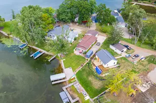 11603 Spring Point Dr, Plainwell, MI 49080 - Photo 52