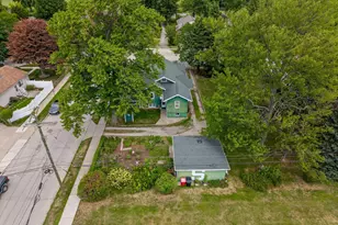 18710 Common Rd, Roseville, MI 48066 - Photo 30