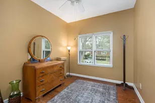 18710 Common Rd, Roseville, MI 48066 - Photo 14