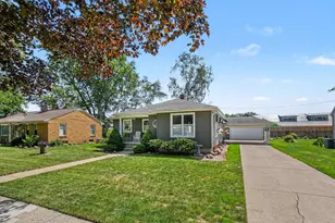 34 E 30th St, Holland, MI 49423 - Photo 4