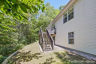 6615 Beech Creek Dr, Fruitport, MI 49415 - Photo 36