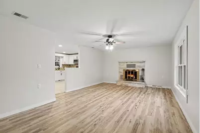 133 W 2nd Street, Gladwin, MI 48624 - Photo 2
