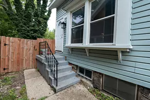 1337 Sherman St SE, Grand Rapids, MI 49506 - Photo 14