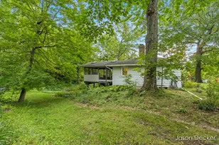 6181 10 Mile Rd NE, Rockford, MI 49341 - Photo 30