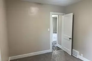 836 Concord Blvd, Jackson, MI 49202 - Photo 12