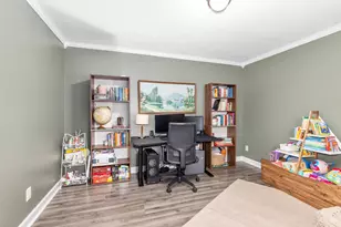 1106 Brookway Ct, Norton Shores, MI 49441 - Photo 6