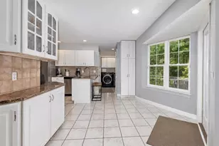 1106 Brookway Ct, Norton Shores, MI 49441 - Photo 16