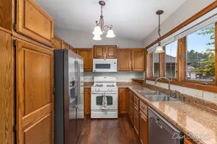 7021 Gardenview Ct SW, Byron Center, MI 49315 - Photo 6
