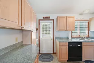 373 Oakwood Ave, Clark Lake, MI 49234 - Photo 10