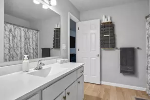 378 Lotz Ct, Wayland, MI 49348 - Photo 12