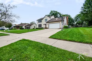 2074 Wolfboro Dr SE, Kentwood, MI 49508 - Photo 8