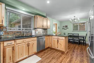 5898 Hummingbird Ln, Clarkston, MI 48346 - Photo 4
