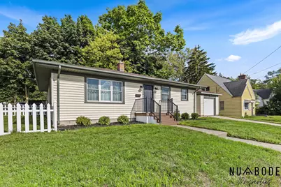 2114 Kalamazoo Avenue SE, Grand Rapids, MI 49507 - Photo 2