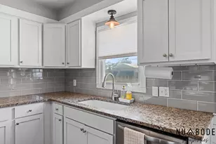 2114 Kalamazoo Ave SE, Grand Rapids, MI 49507 - Photo 14