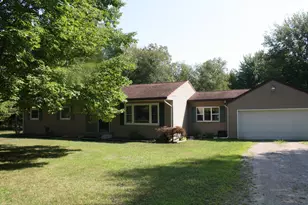 1807 W River Rd, Muskegon, MI 49445 - Photo 2
