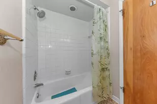 6607 Fleming Creek Dr, Ypsilanti, MI 48198 - Photo 38
