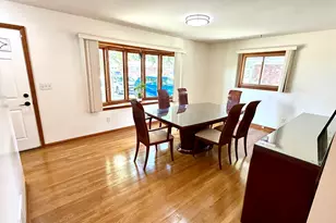 9062 Woodring St, Livonia, MI 48150 - Photo 2