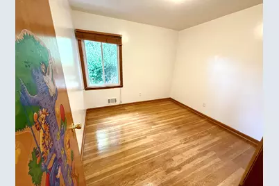 9062 Woodring Street, Livonia, MI 48150 - Photo 4