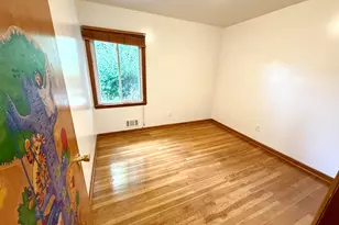 9062 Woodring St, Livonia, MI 48150 - Photo 4