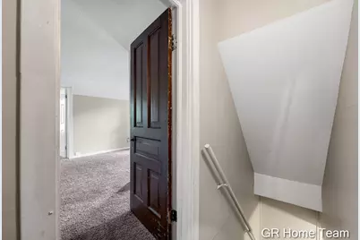 900 Fountain Street NE, Grand Rapids, MI 49503 - Photo 18