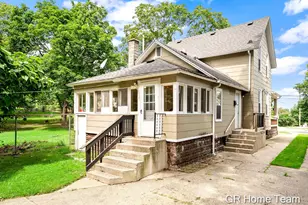 900 Fountain St NE, Grand Rapids, MI 49503 - Photo 2