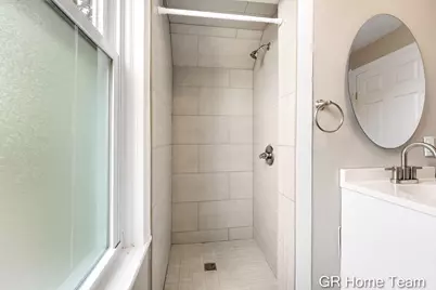 900 Fountain Street NE, Grand Rapids, MI 49503 - Photo 14