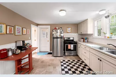900 Fountain Street NE, Grand Rapids, MI 49503 - Photo 22