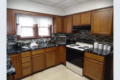 815 Wildwood Avenue, Jackson, MI 49202 - Photo 16