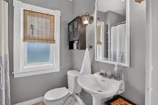 211 S Dean St, Bay City, MI 48706 - Photo 24