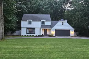 3995 Stryker Dr, Norton Shores, MI 49441 - Photo 4