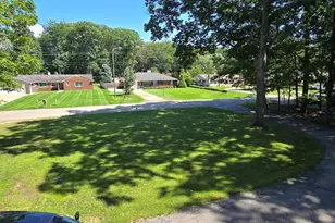 3995 Stryker Dr, Norton Shores, MI 49441 - Photo 16