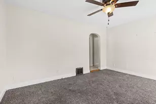 1365 Eagle St, Niles, MI 49120 - Photo 4