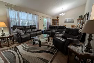 2201 Oak Ave, Muskegon, MI 49445 - Photo 10