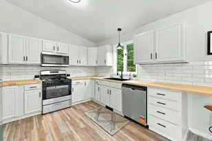 2046 N Roberts Rd, Muskegon, MI 49445 - Photo 16