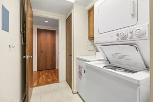 2115 Nature Cove Ct, Ann Arbor, MI 48104 - Photo 32